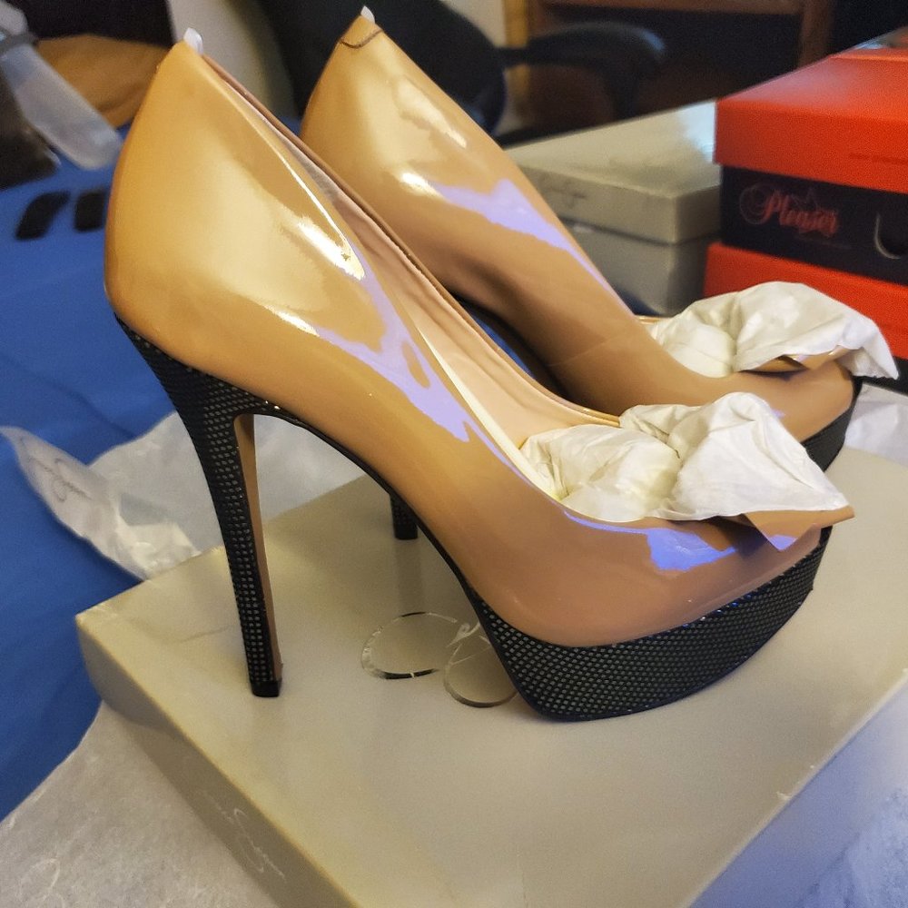 Jessica Simpson Para Pump size 7.5 (BRAND NEW)